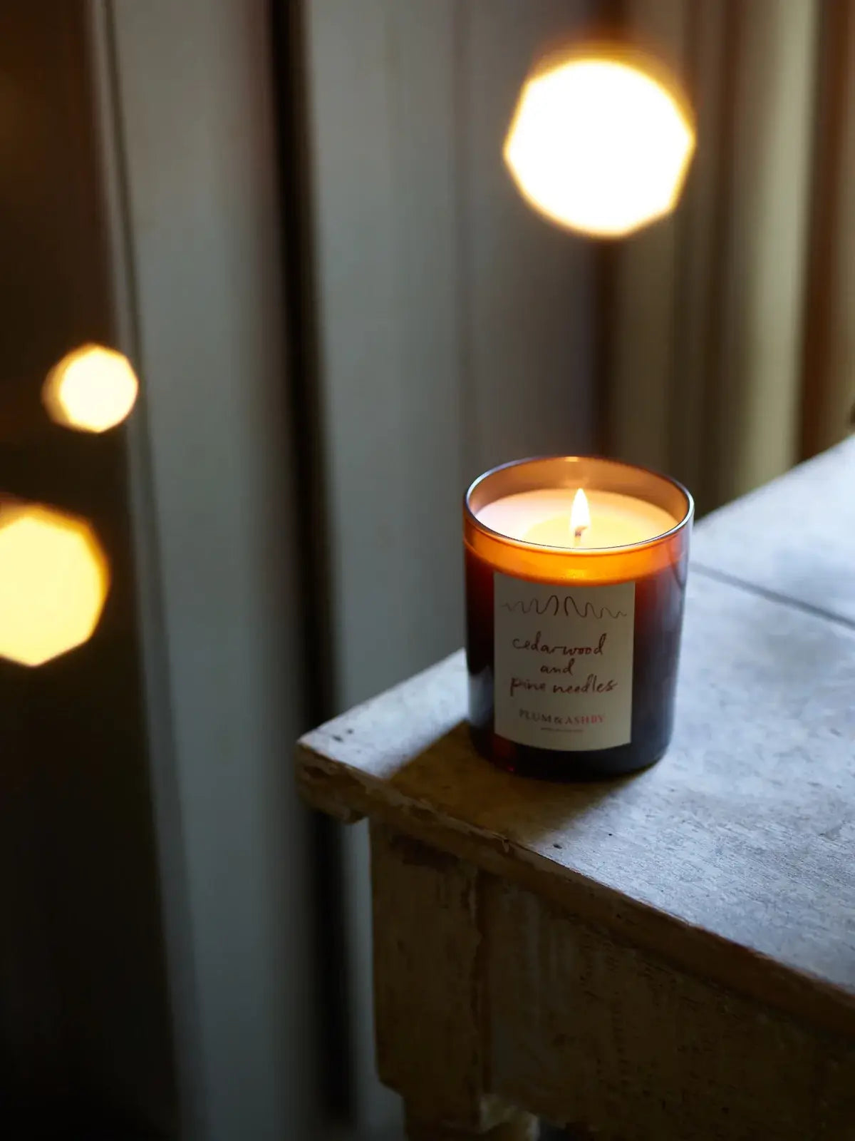 ILMKERTI CEDARWOOD & PINE NEEDLES