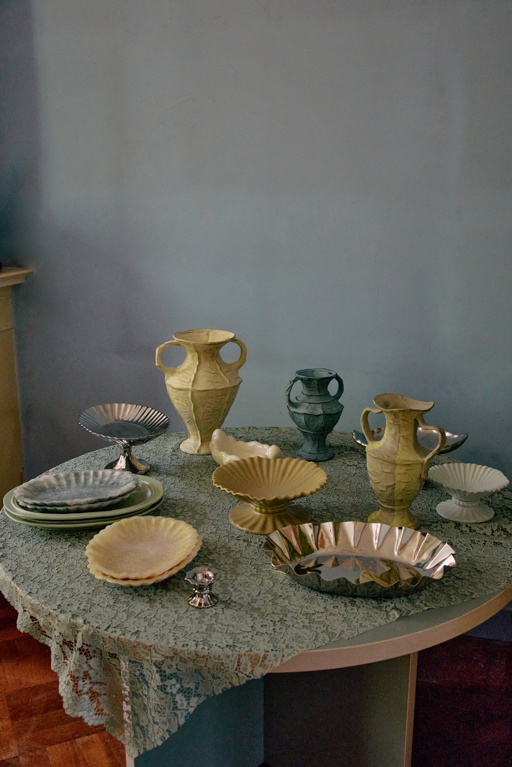 NEW CLASSICS BAKKI RESIN IVORY