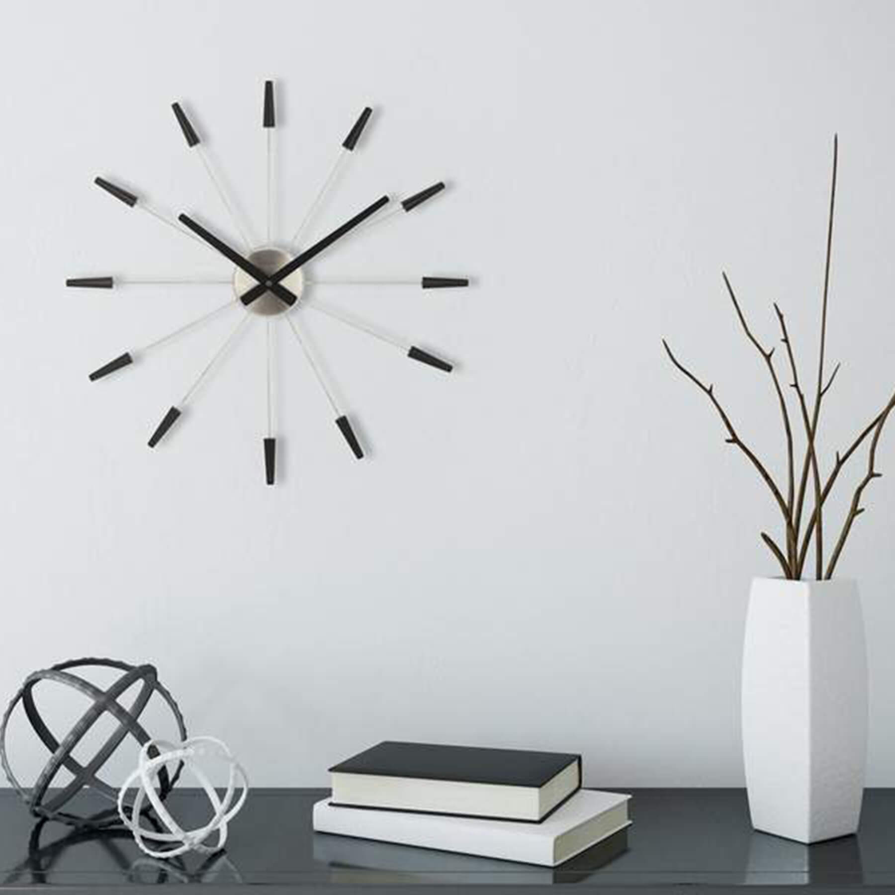 VEGGKLUKKA 60CM METAL, SVÖRT