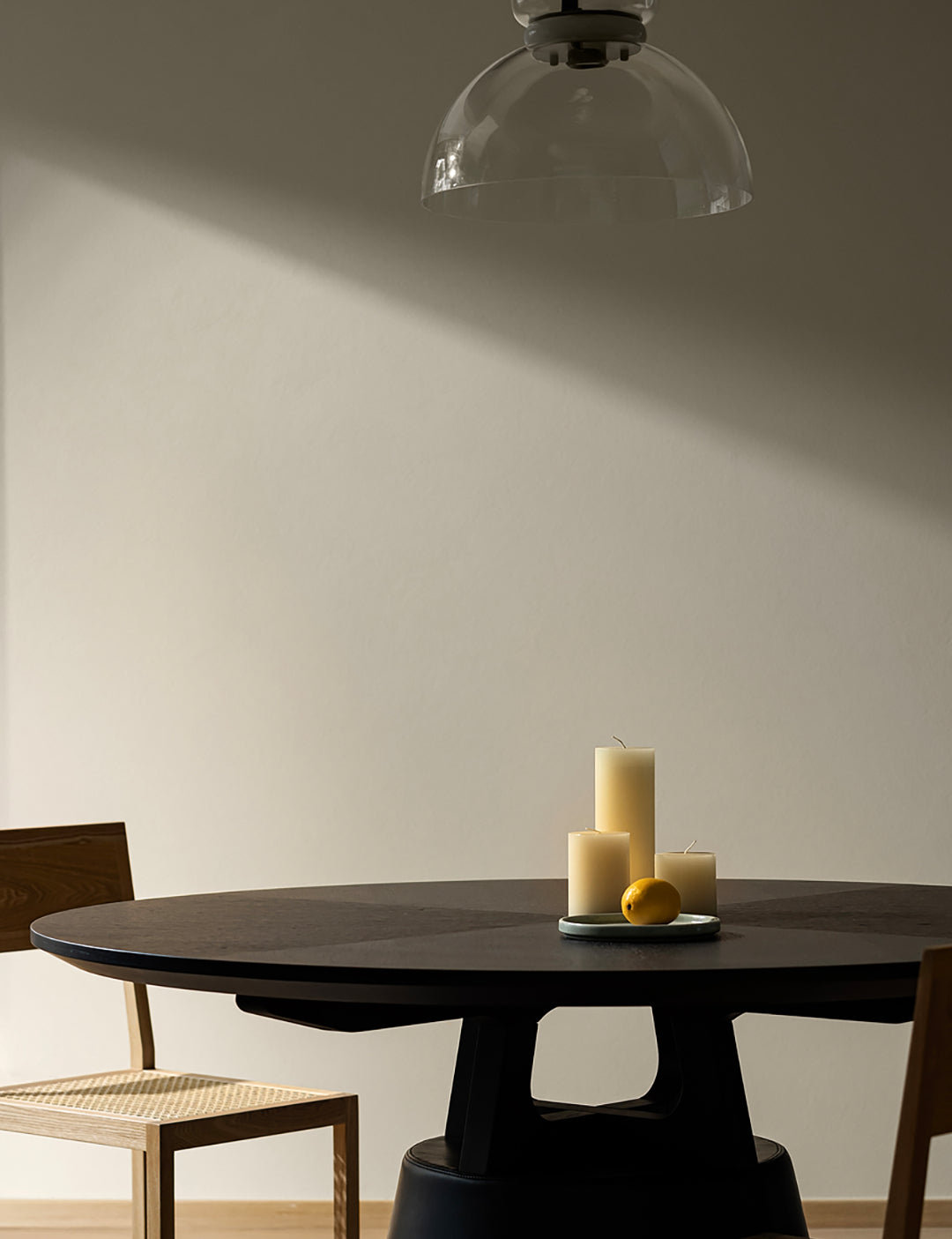 CAMERICH UNITY BORÐ M/SNÚNINGSDISK 150 CM SVARTBÆSUÐ HNOTA