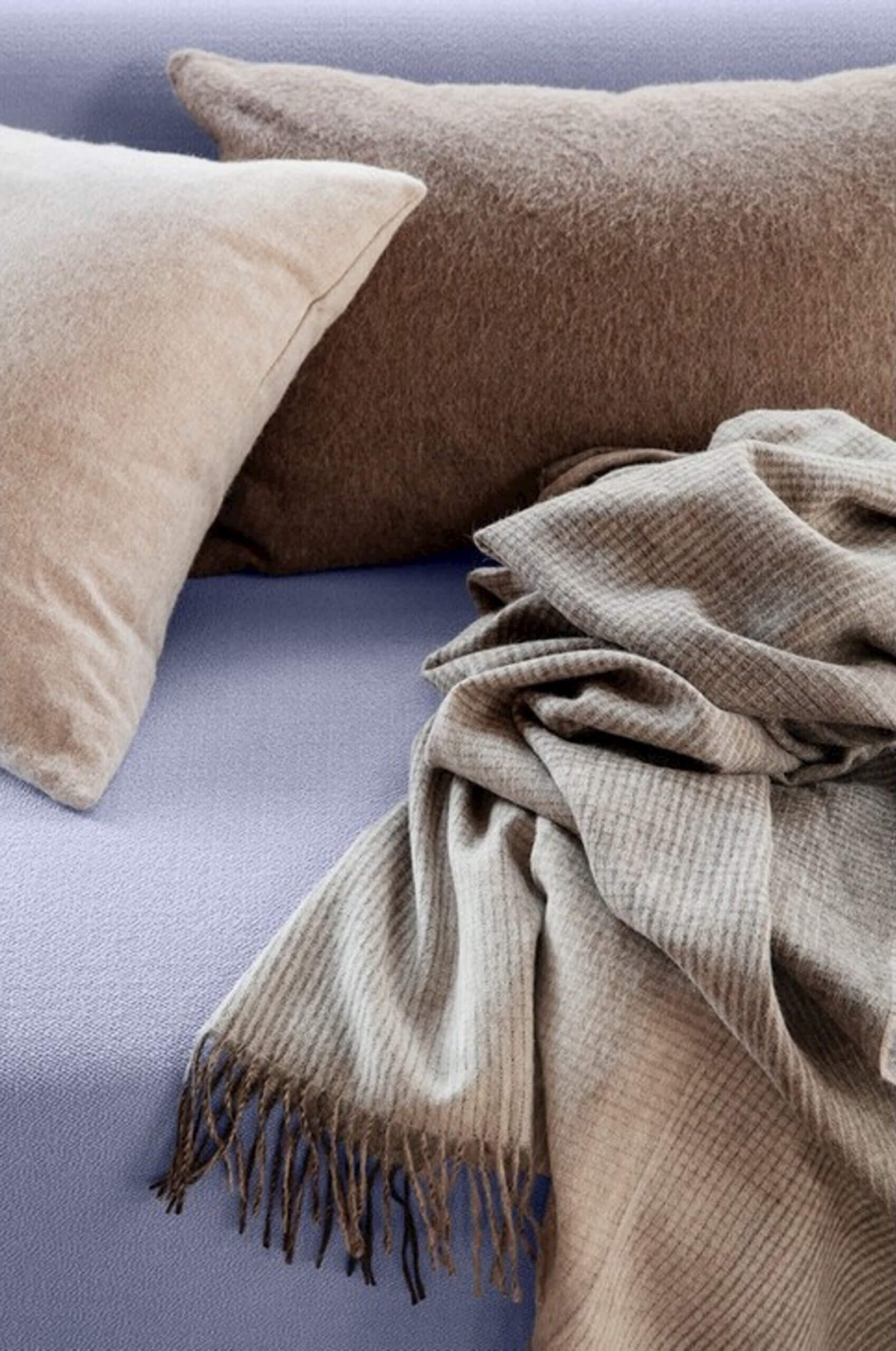 ELVANG HORIZON TEPPI Í BRÚNU