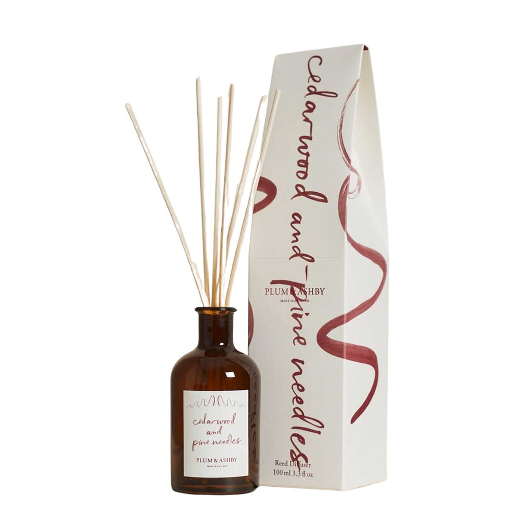 PLUM & ASHBY ILMSTRÁ CEDARWOOD & PINE NEEDLES