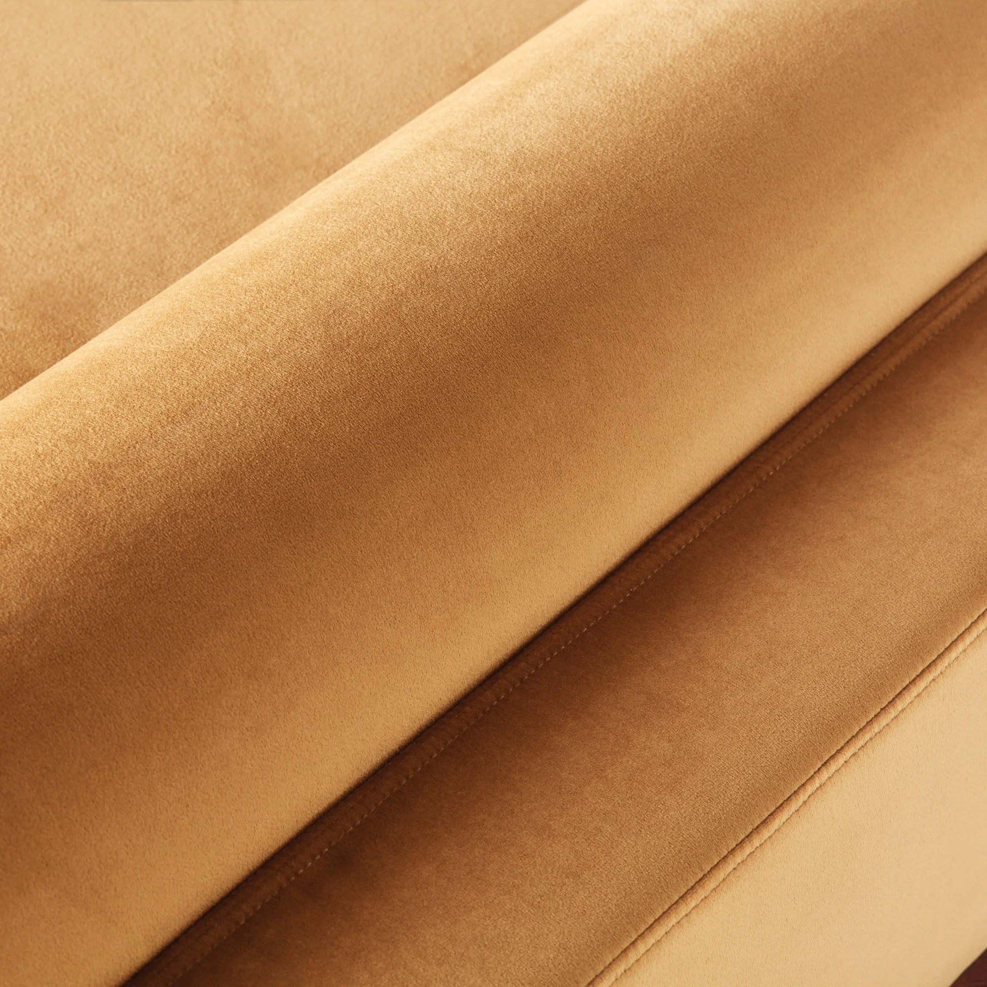 V LEGUBEKKUR YELLOW VELVET