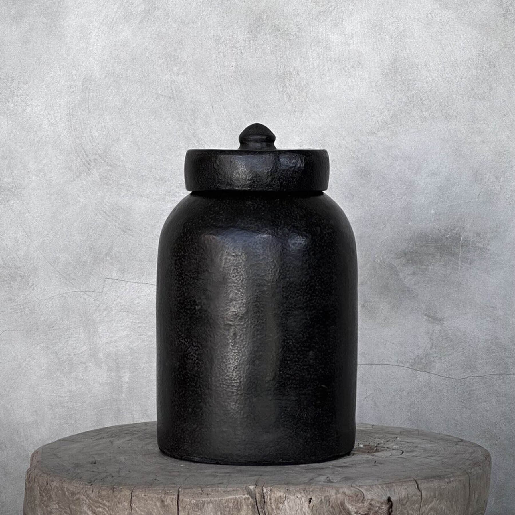 NOORI OBJECTS RARU KRUKKA MEÐ LOKI SVÖRT