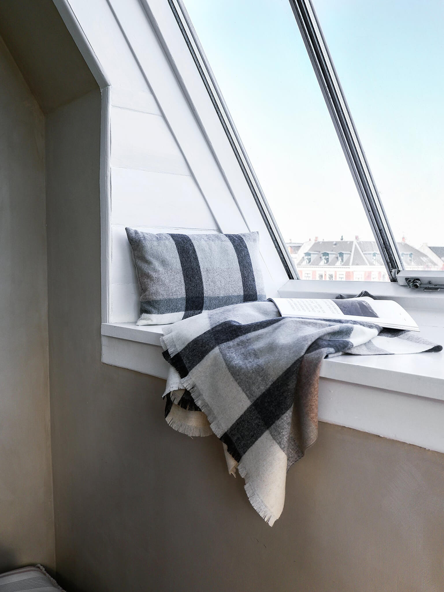 ELVANG INTERSECTION TEPPI CAMEL/WHITE