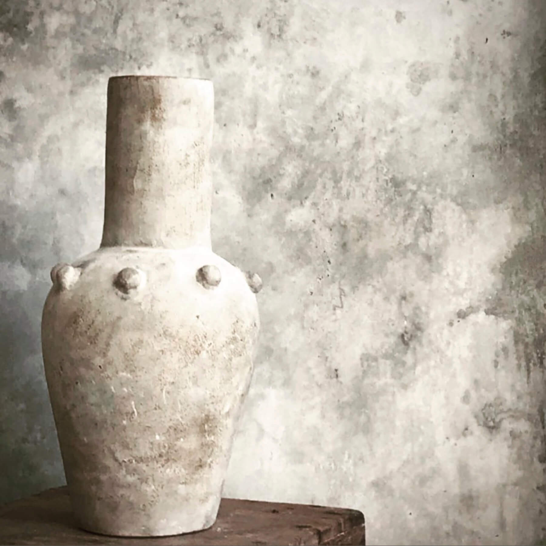 NOORI OBJECTS DELILAH VASI