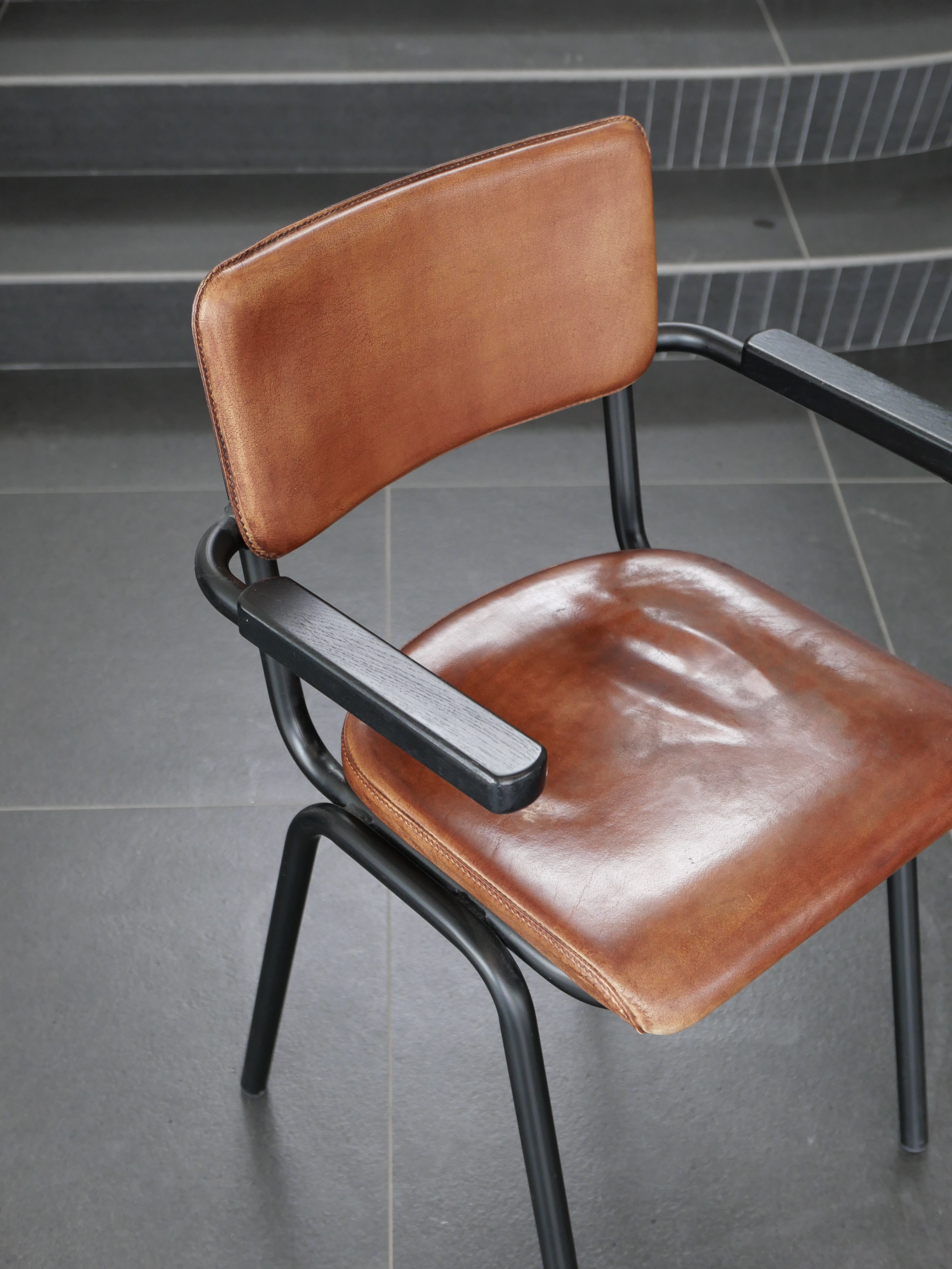 PURE SCHOOLCHAIR