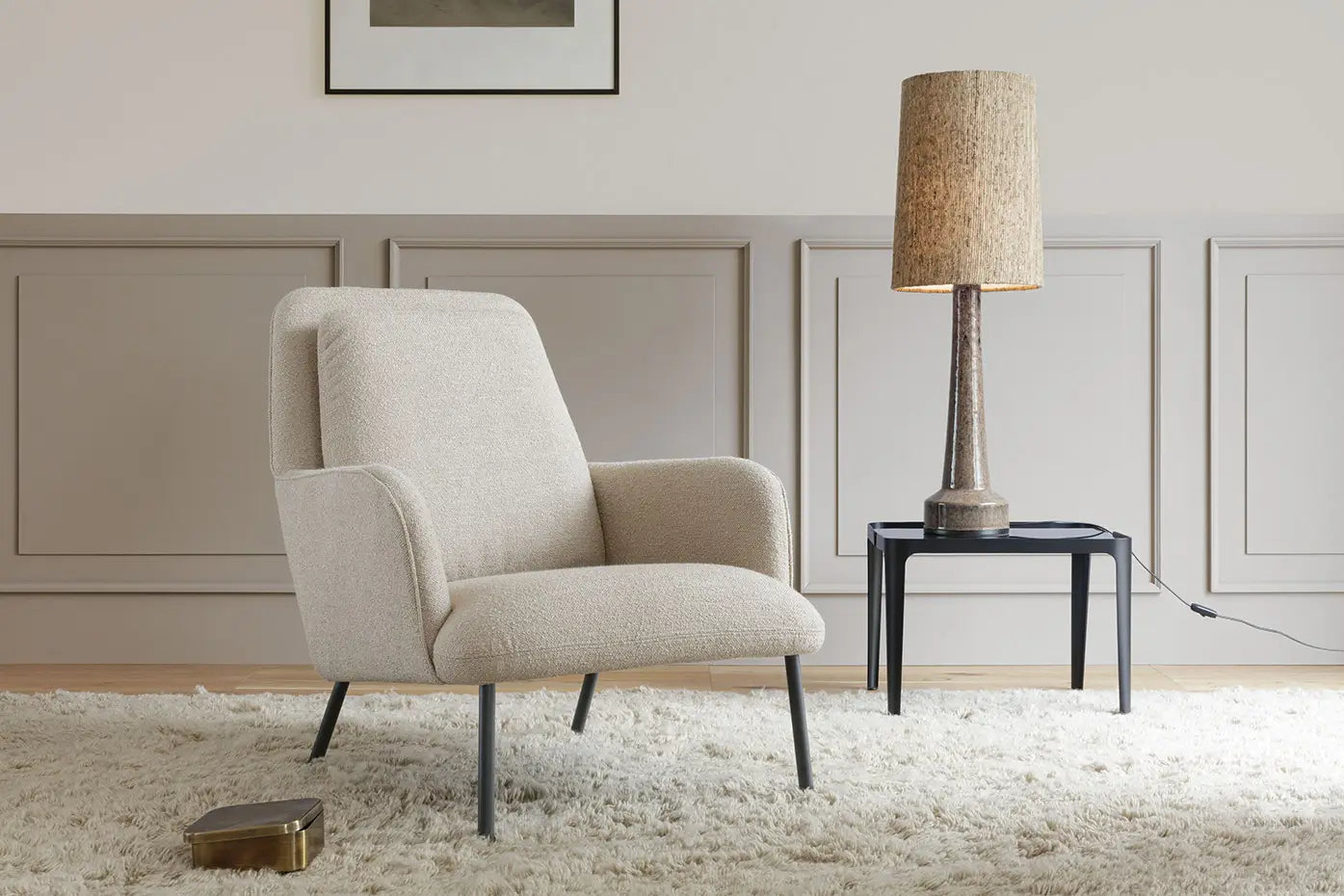 SITS OLIVER ARMSTÓLL Í ÁKLÆÐI