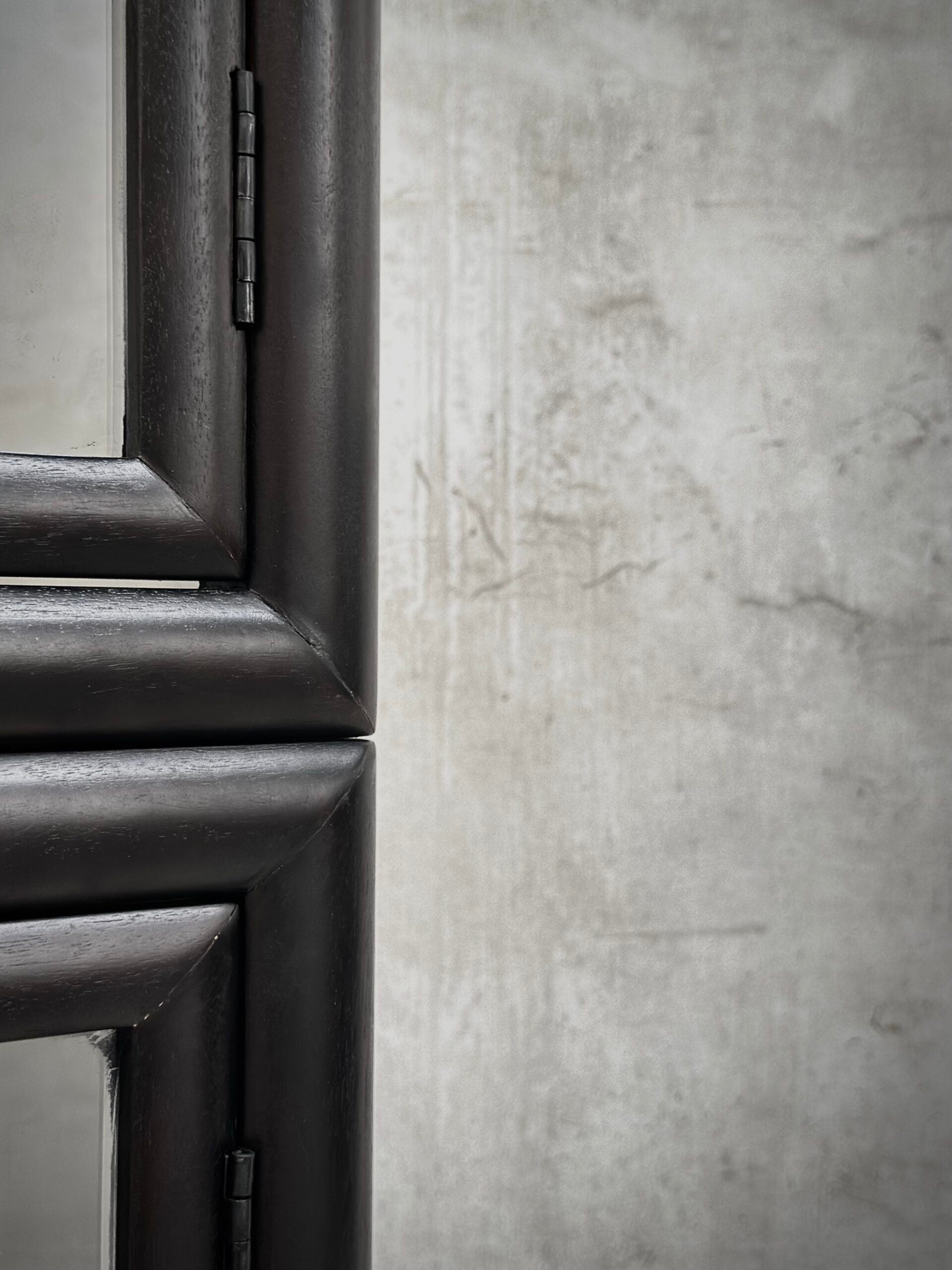 ZHANG SKÁPUR SVARTUR