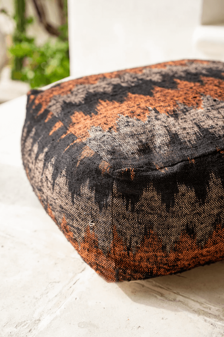 PULLA BLACK ORANGE 60 CM
