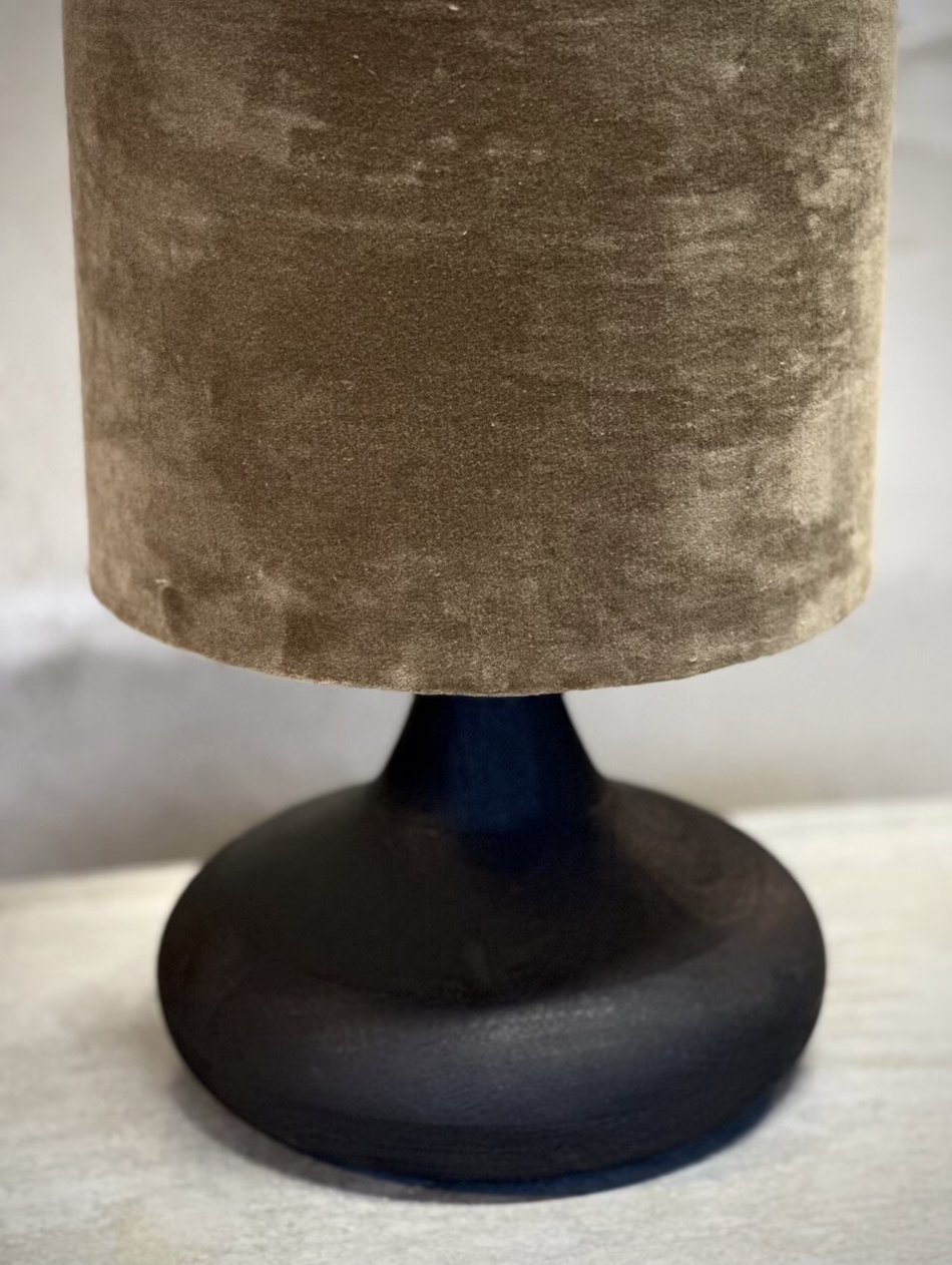 LAMPI LABO SVARTUR SKERMUR TAUPE VELVET