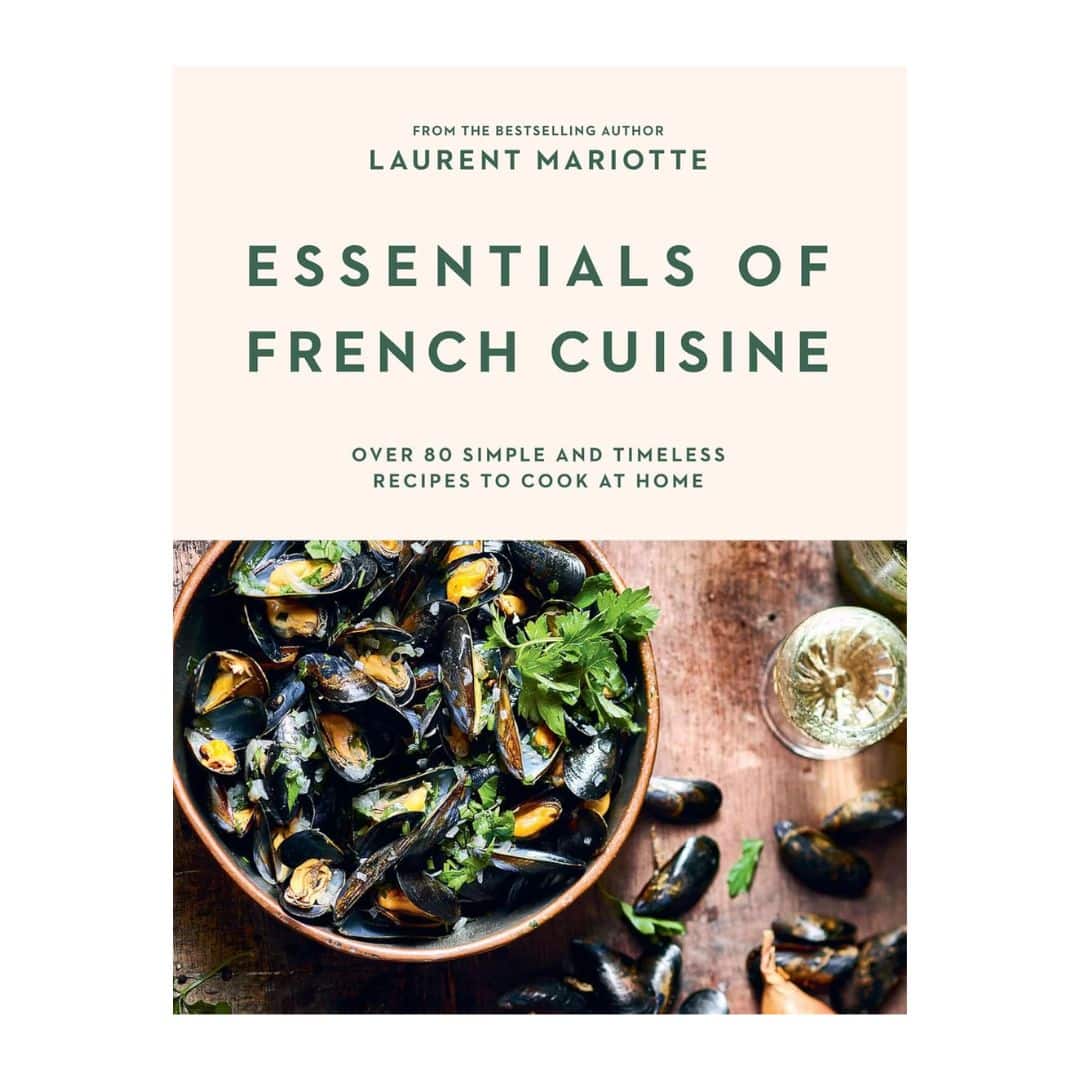 BÓK ESSENTIALS OF FRENCH CUISINE