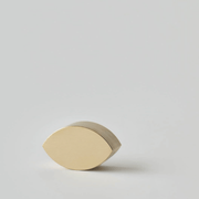 LÓÐ ALMOND BRASS