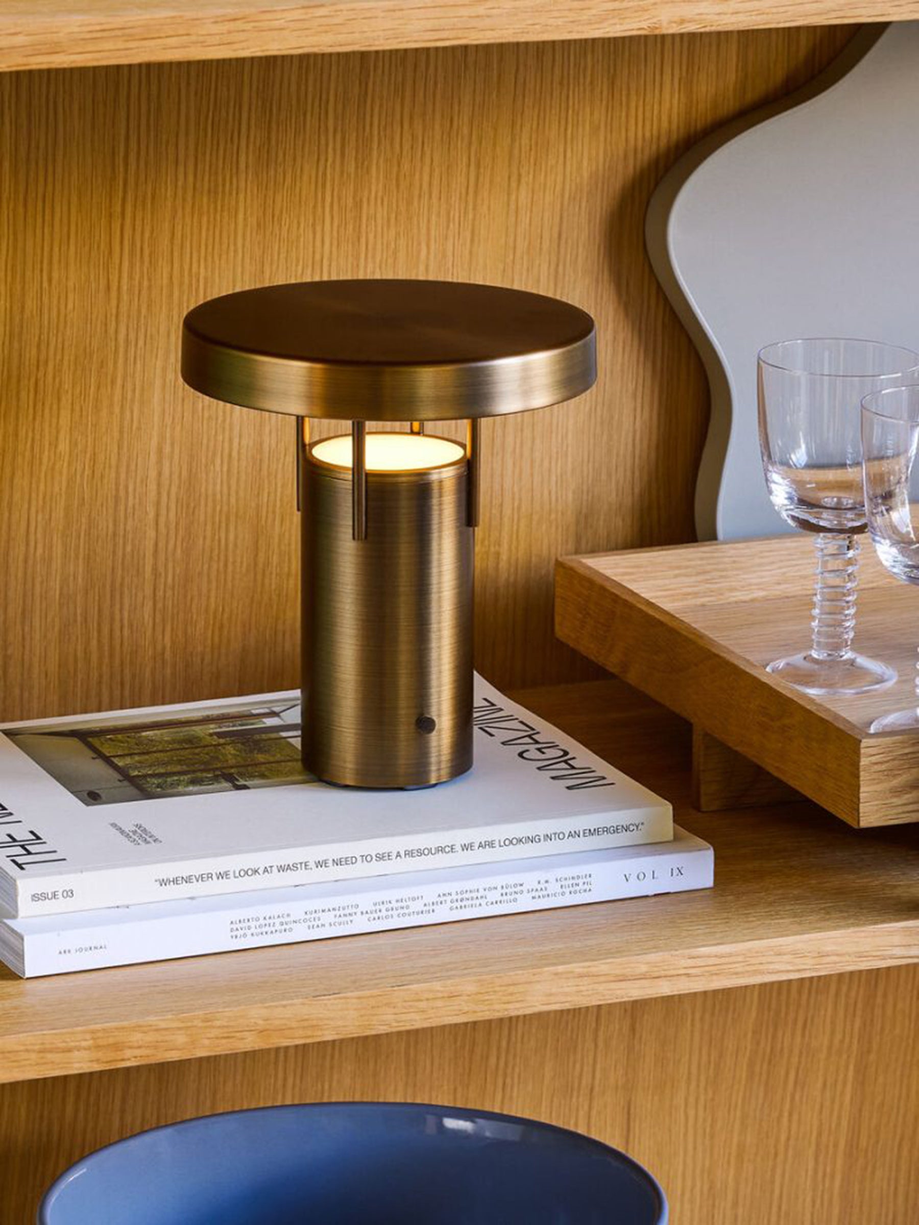 HÜBSCH HLEÐSLULAMPI BRING ME MINI PORTABLE BRASS