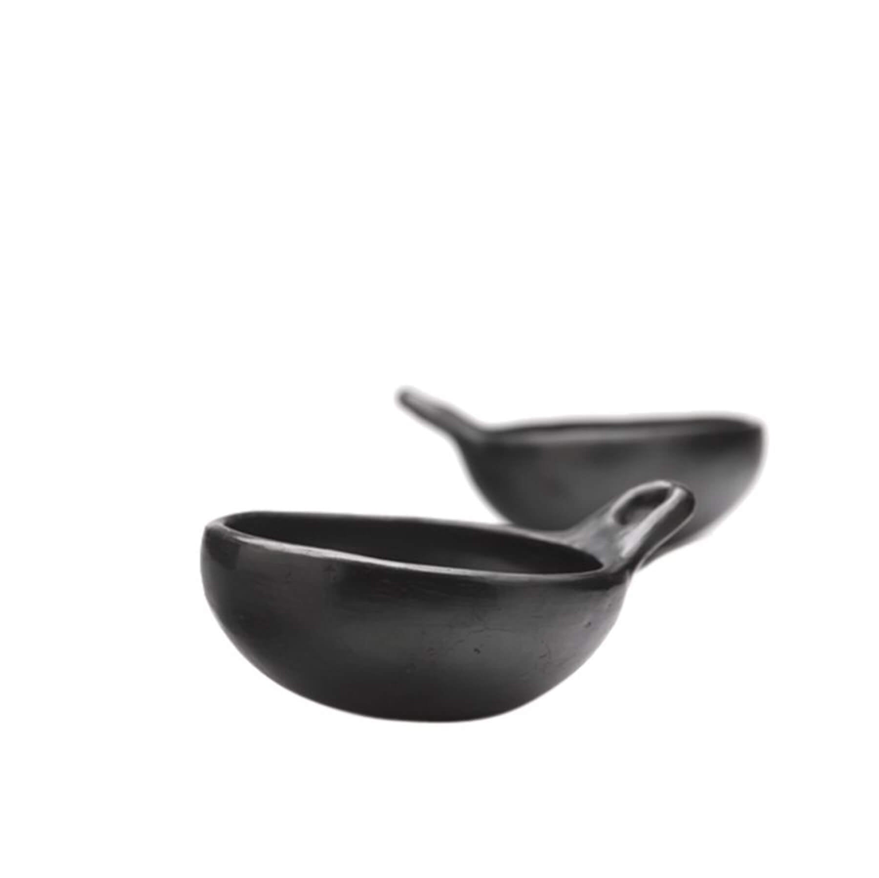 BLACK POTTERY ELDFÖST SVÖRT SÚPUSKÁL 16x20,5 cm