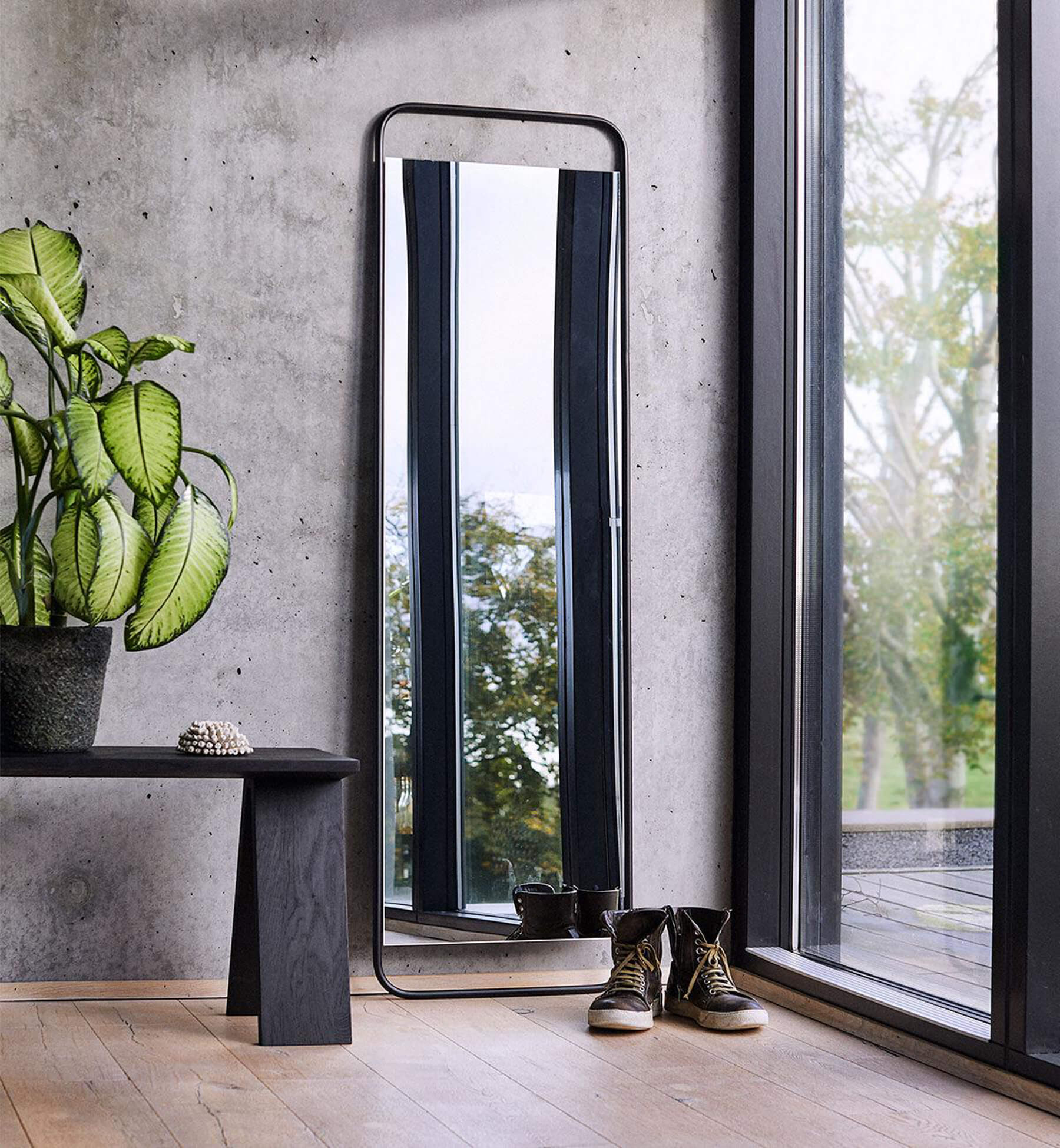 MUUBS VEGGSPEGILL COPENHAGEN SVARTUR 50x166 cm
