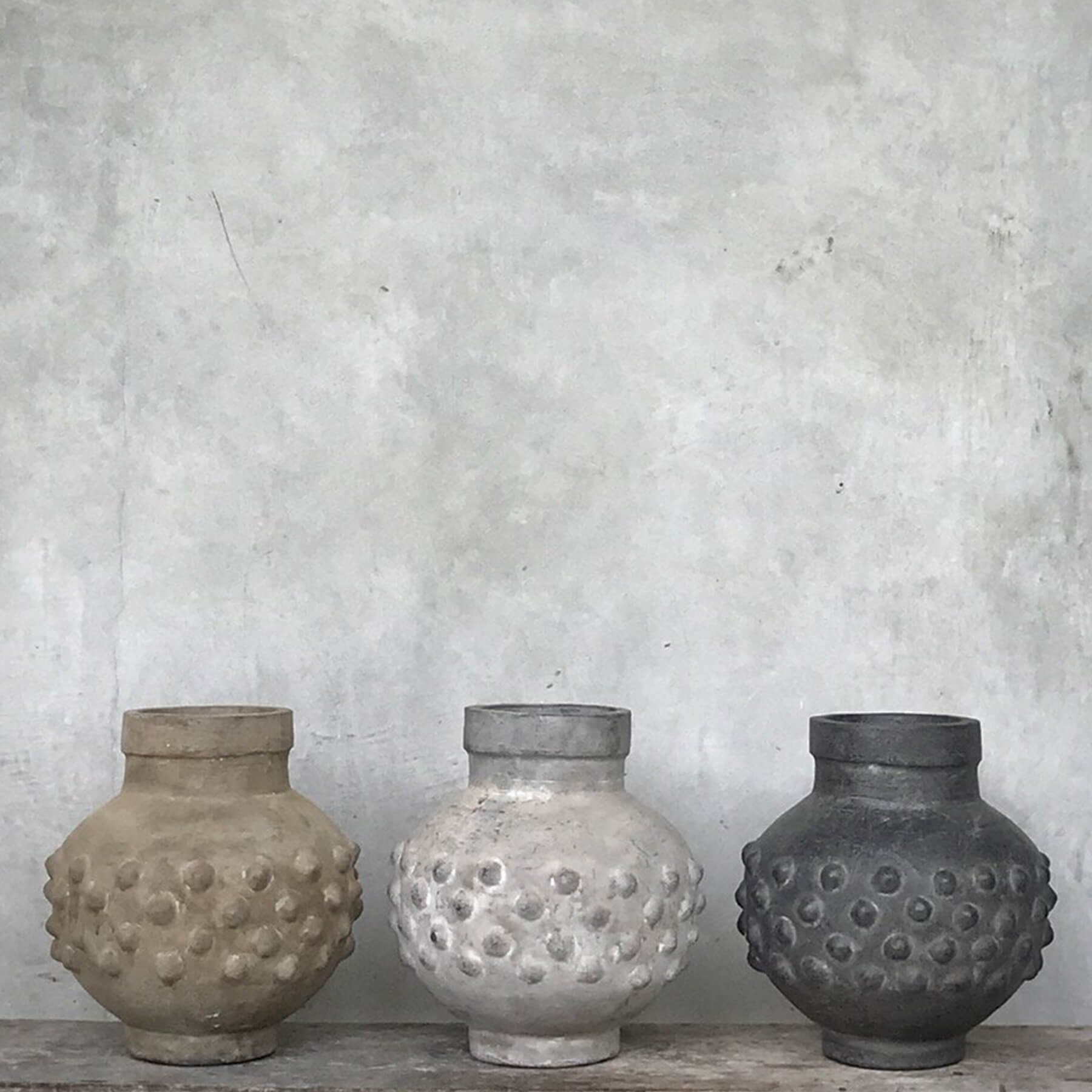 NOORI OBJECTS NAGA VASI SVARTUR H28 x Ø27 cm