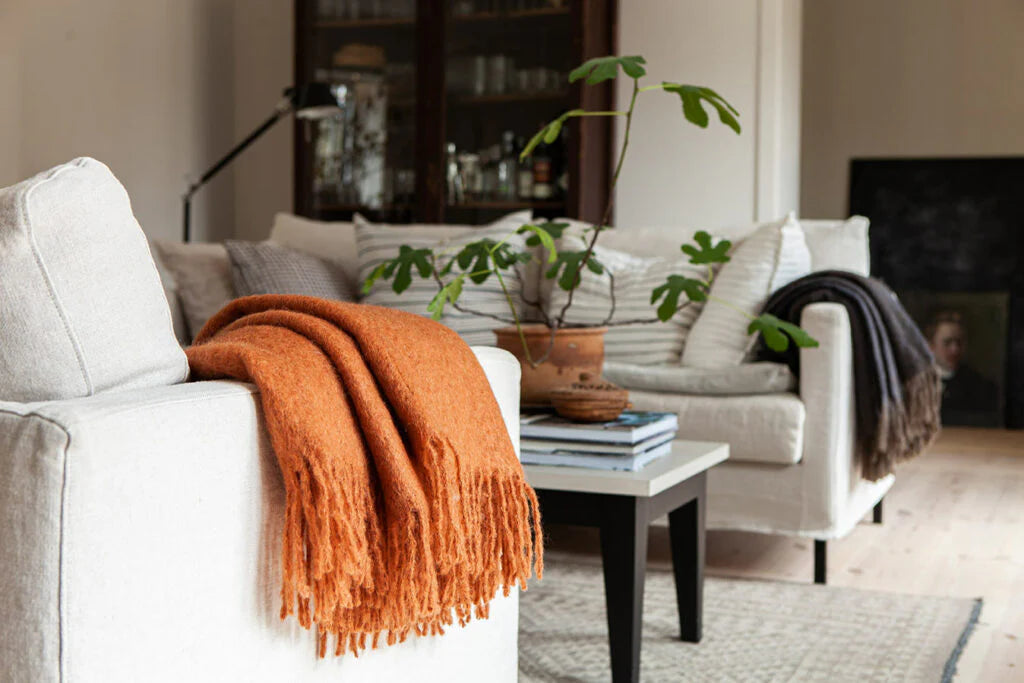 STACKELSBERG MOHAIR ULLARTEPPI RUSTY & TERRACOTTA